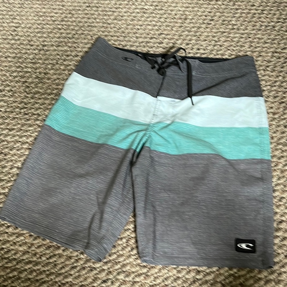 Men’s board shorts